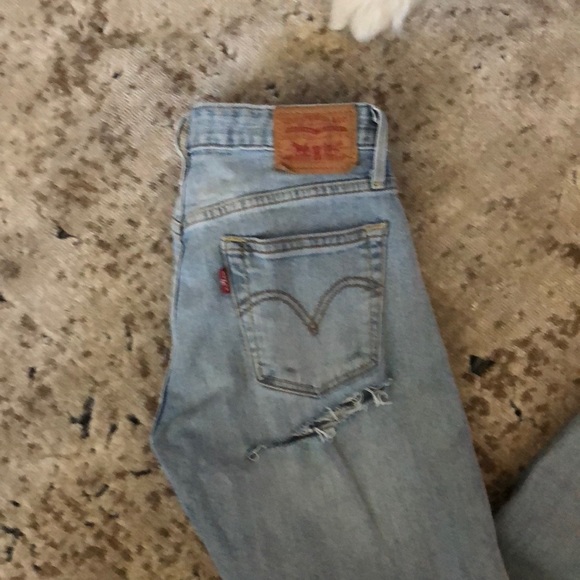 BUTT RIP LEVIS - Picture 3 of 7